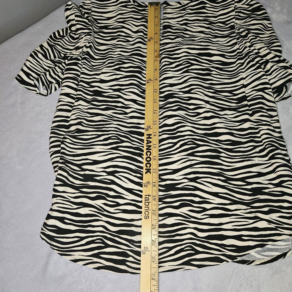 New  LOFT Womens Black Beige‎ Zebra Print Cinched Puff Sleeve Top Size Small - Picture 4 of 7